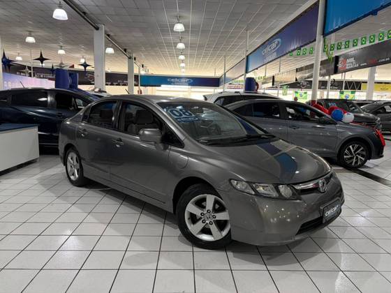 HONDA CIVIC 1.8 LXS 16V FLEX 4P MANUAL